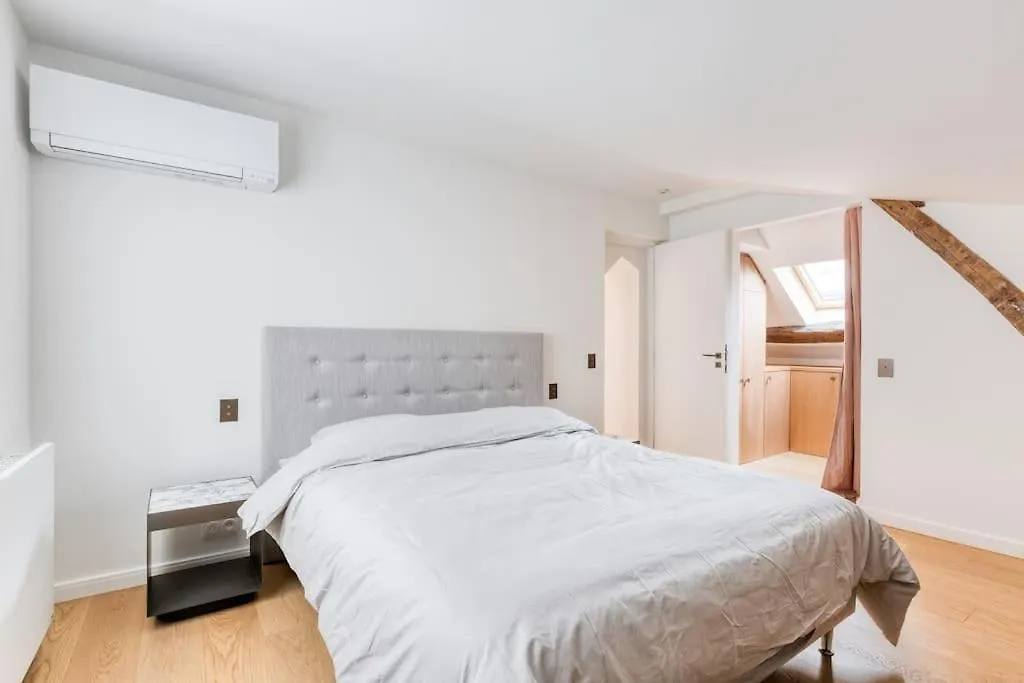 Cosy Duplex In The Heart Of Beaupassage * Parigi